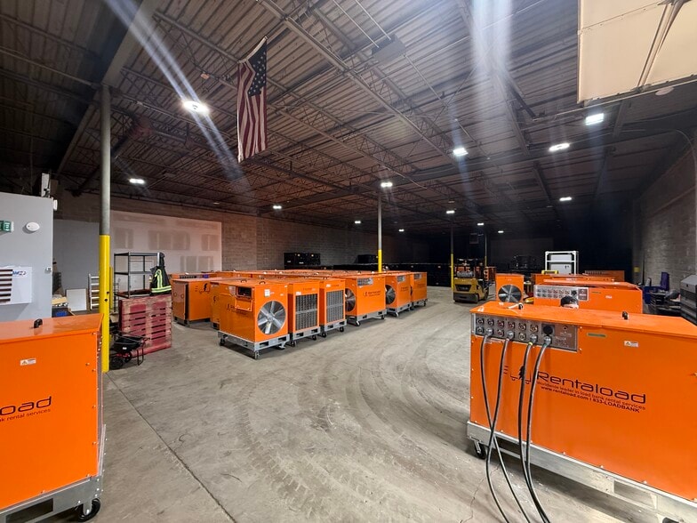 More Photos Of 4101 S High School Rd, Indianapolis Manufacturing For Lease