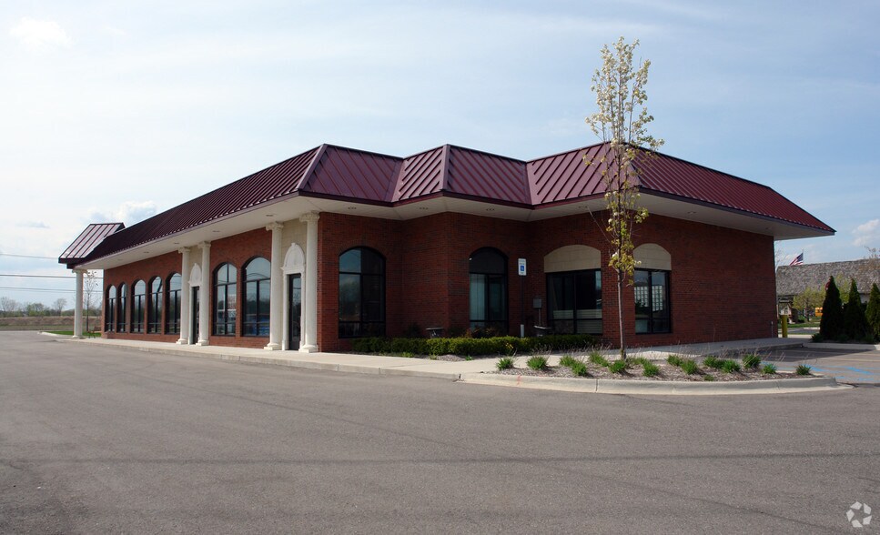 More Photos Of 54844 Van Dyke Ave, Utica Freestanding For Sale