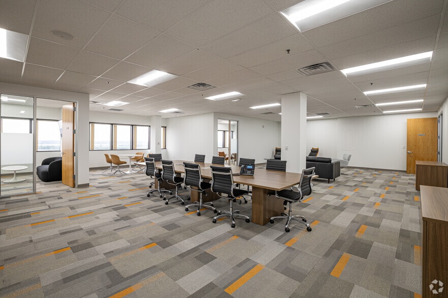 More Photos Of 110 Fieldcrest Ave, Edison Office For Lease