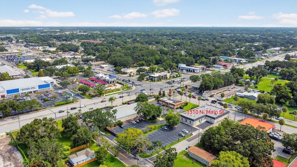 More Photos Of 1302-1310 N Main St, Kissimmee Medical For Lease