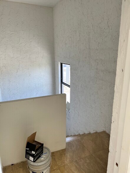 More Photos Of 3035 E Commercial Blvd, Fort Lauderdale Medical For Sale