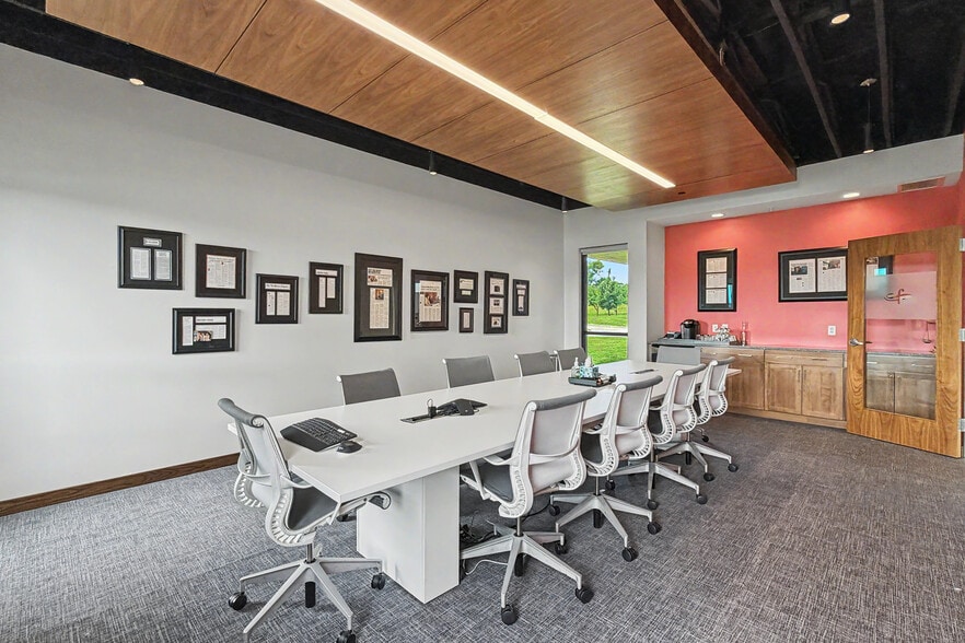More Photos Of 8831 Windsor Pky, Johnston Office Residential For Sale