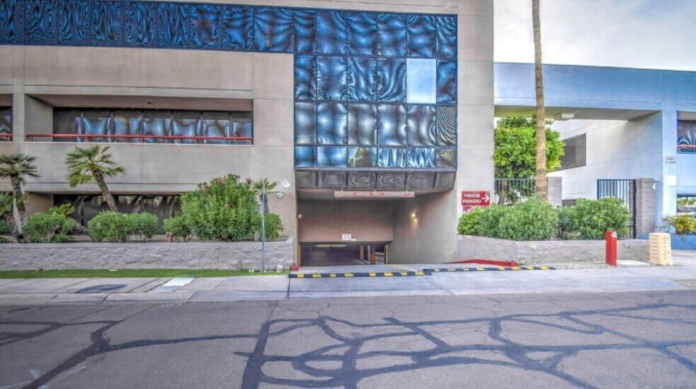 More Photos Of 2601 N 3rd St, Phoenix Medical For Lease
