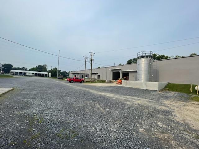 More Photos Of 506 Bear Creek Rd, Dalton Manufacturing For Sale