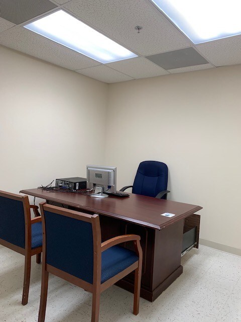 More Photos Of 9780 56th St N, Temple Terrace Medical For Lease