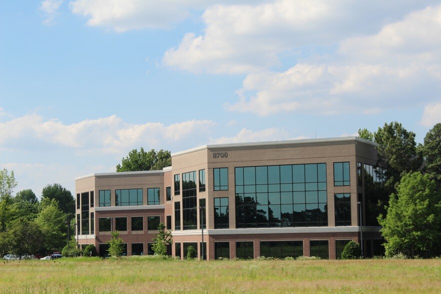 More Photos Of 8700 W Trail Lake Dr, Memphis Office For Lease