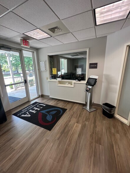 More Photos Of 3320 Old Jefferson Rd, Athens Medical For Sale