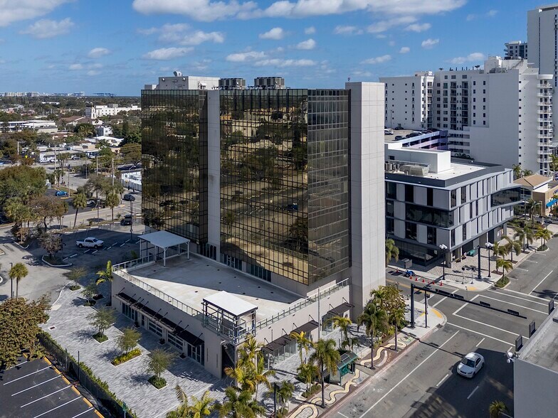 More Photos Of 1909 Tyler St, Hollywood Office For Lease