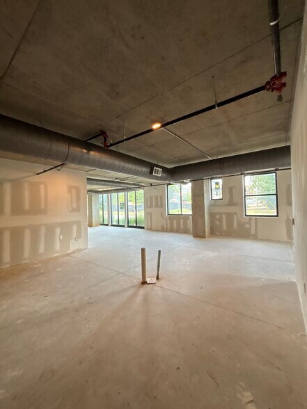 More Photos Of 337 SE 3rd St, Bentonville Apartments For Lease