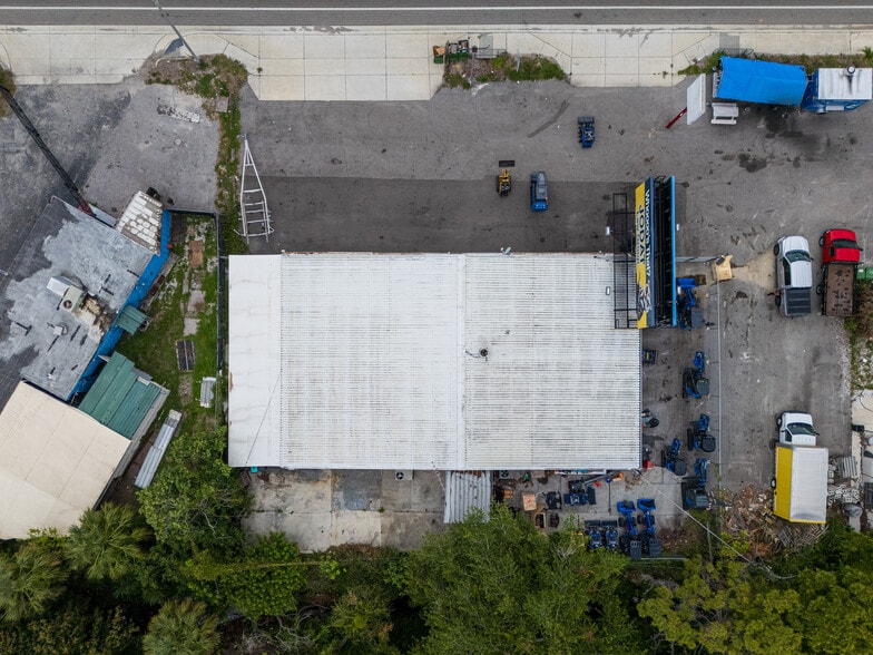 More Photos Of 1860 N Washington Blvd, Sarasota Auto Dealership For Sale