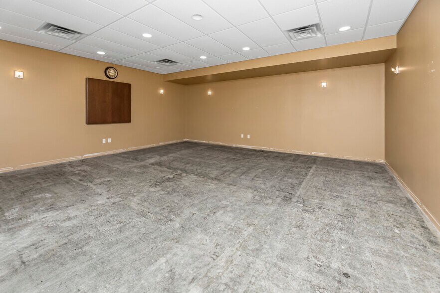More Photos Of 1320 1st Ave N, Fargo Loft Creative Space For Sale