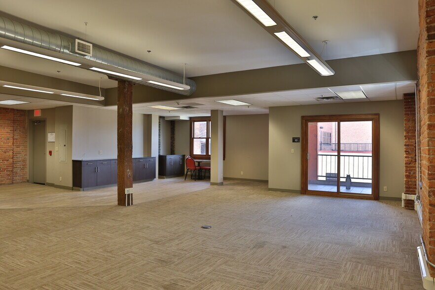More Photos Of 316 S Clinton St, Syracuse Loft Creative Space For Lease