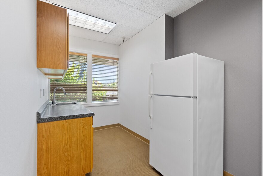 More Photos Of 289 S San Antonio Rd, Los Altos Office For Lease