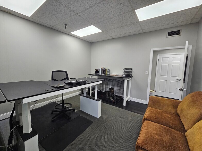 More Photos Of 205 Industrial Pike, Whitwell Manufacturing For Sale