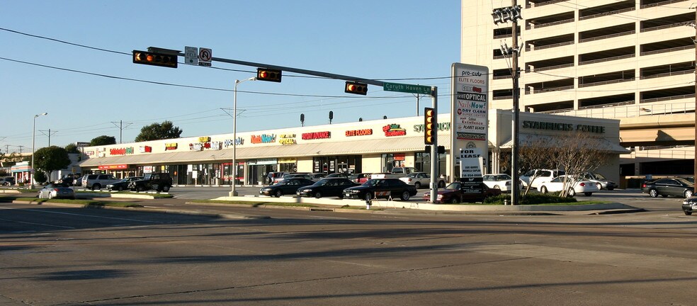 More Photos Of 6103-6123 Greenville Ave, Dallas Storefront For Lease