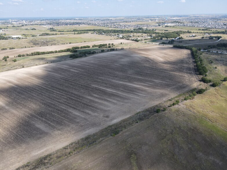 More Photos Of 601 County Road 375, Jarrell Land For Sale