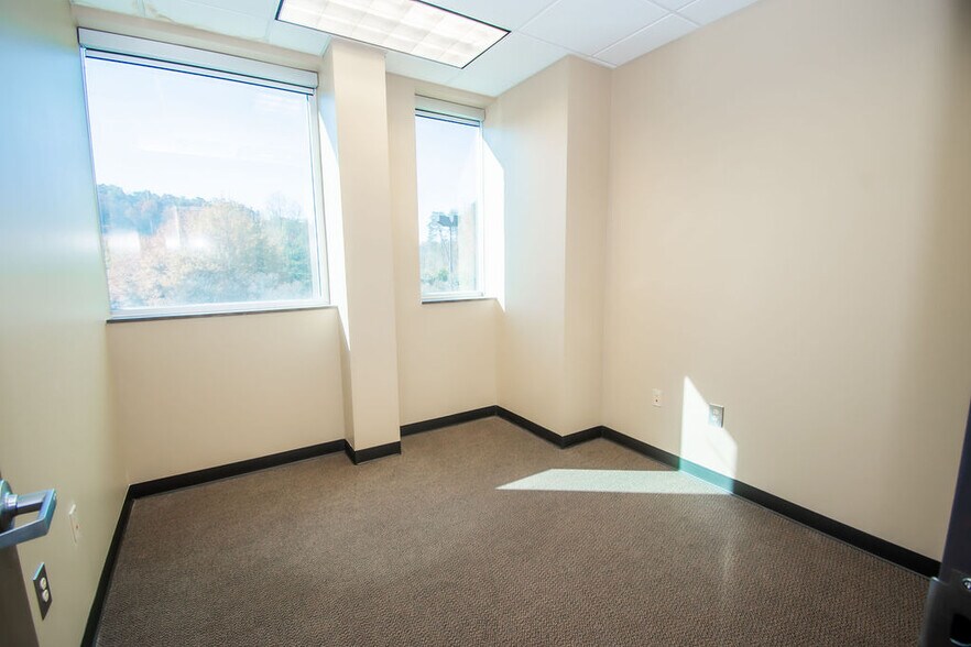 More Photos Of 3598 Highway 11, Travelers Rest Office For Sale