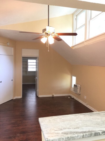 More Photos Of 605 S J St, Lake Worth Multifamily For Sale