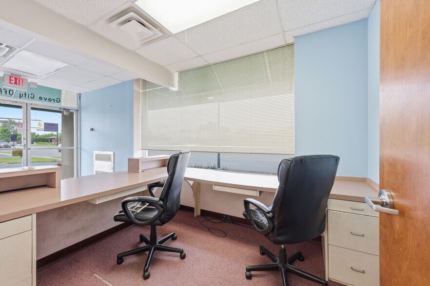 More Photos Of 4074 Hoover Rd, Grove City Office For Lease