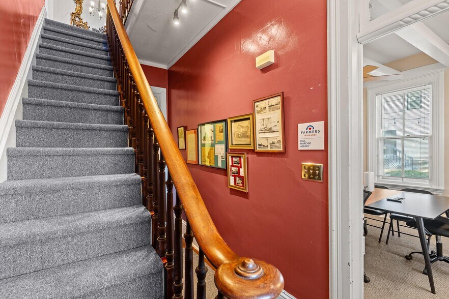 More Photos Of 1550 Lewis Center Rd, Lewis Center Freestanding For Sale