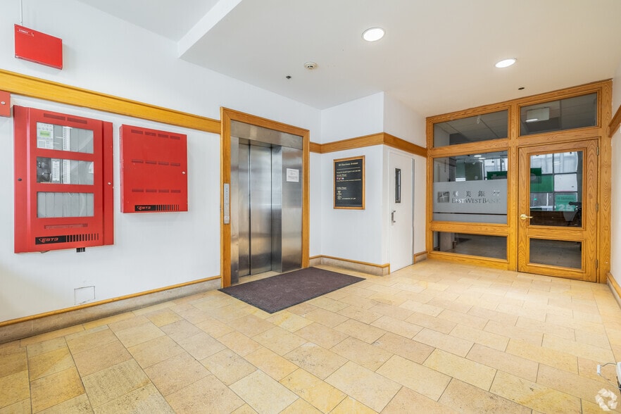 More Photos Of 68 Harrison Ave, Boston Loft Creative Space For Lease