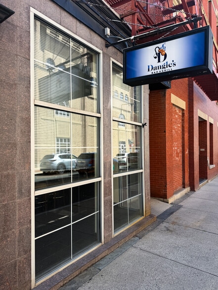 More Photos Of 47 Elm St, New Haven Office For Sale