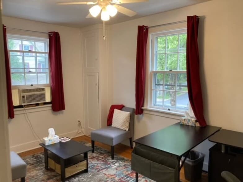 More Photos Of 209 E Main St, Boalsburg Medical For Lease