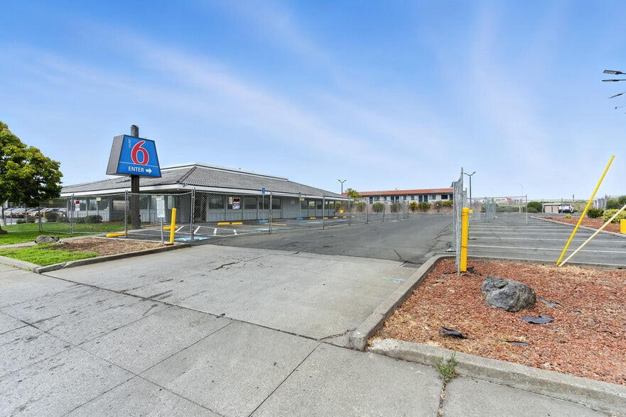 More Photos Of 4355 Sonoma Blvd, Vallejo Restaurant For Sale