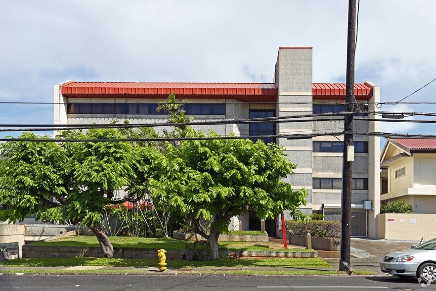 More Photos Of 1712 Liliha St, Honolulu Medical For Lease
