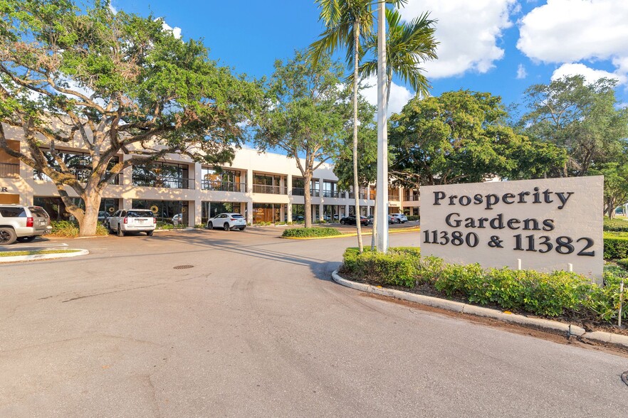 Primary Photo Of 11380 Prosperity Farms Rd, Palm Beach Gardens Medical For Lease