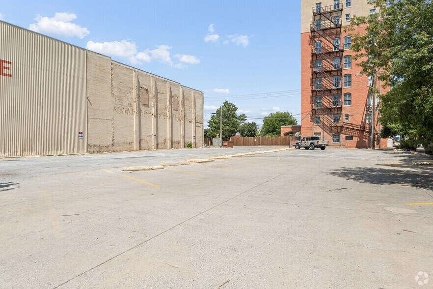 More Photos Of 800 Indiana Ave, Wichita Falls Unknown For Sale