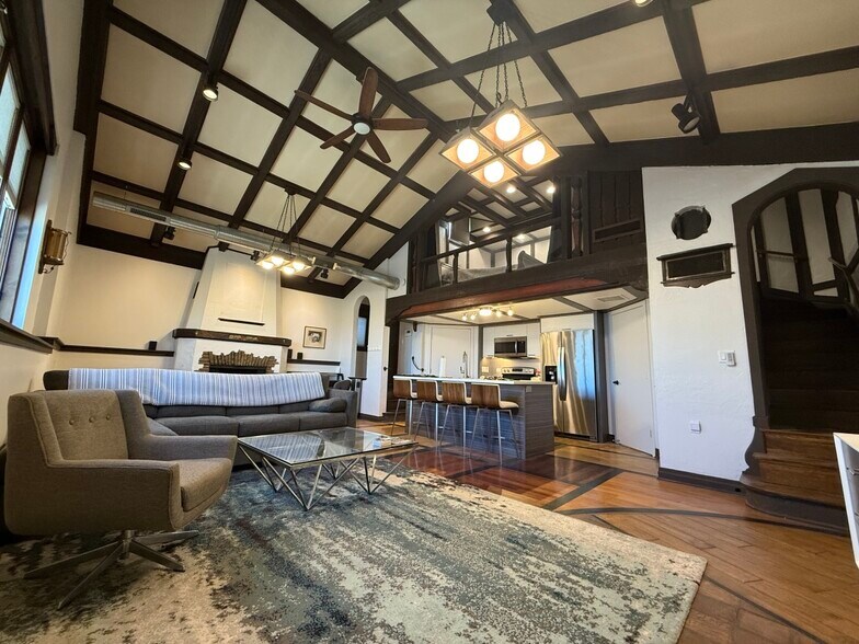 More Photos Of 1674 N Ada St, Chicago Warehouse For Sale