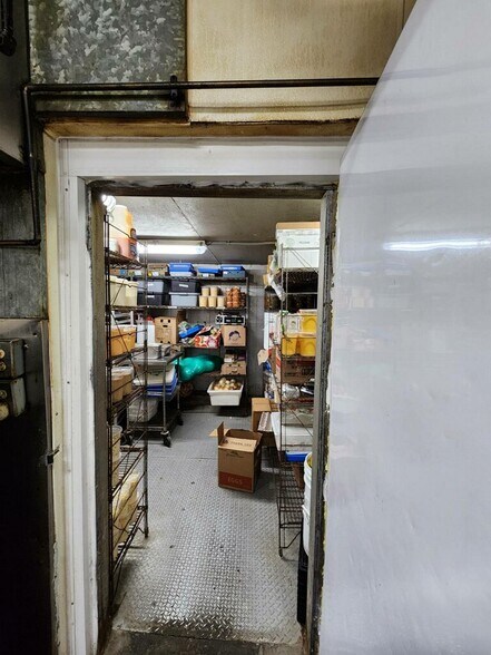 More Photos Of 234 Western Ave, Albany Restaurant For Sale