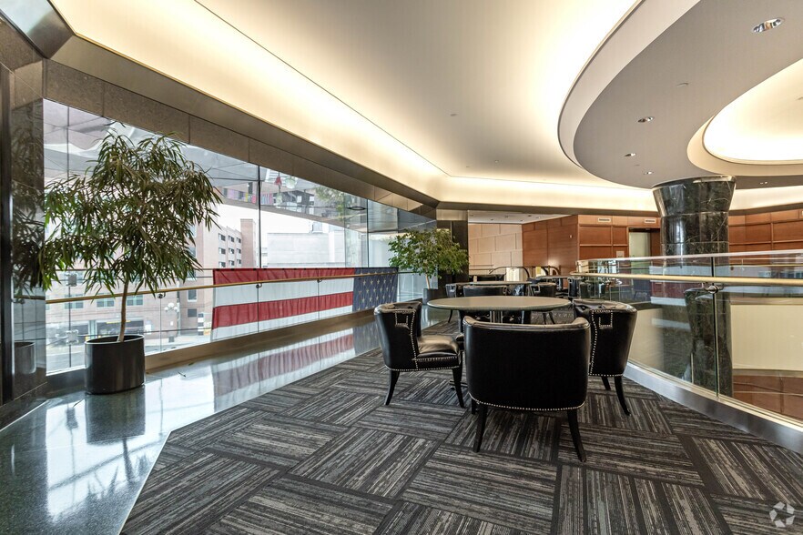 More Photos Of 1 Bausch and Lomb Pl, Rochester Office For Lease