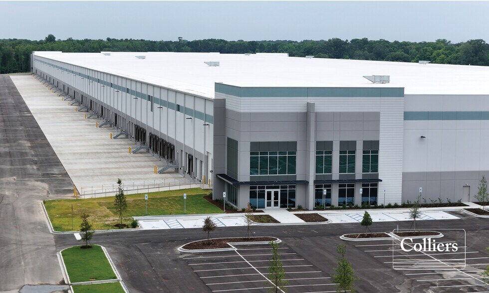 More Photos Of 8000 Palmetto Commerce Pky, Ladson Distribution For Lease