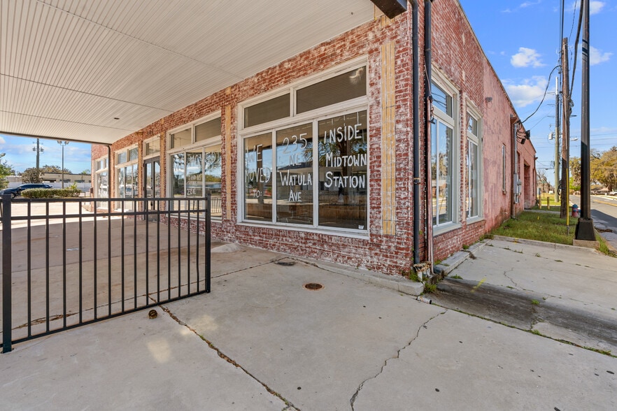 More Photos Of 304 S Magnolia Ave, Ocala Freestanding For Lease