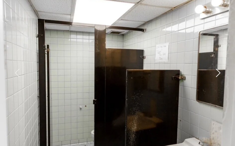 More Photos Of 2429 Carraway Blvd, Birmingham Service Station For Lease