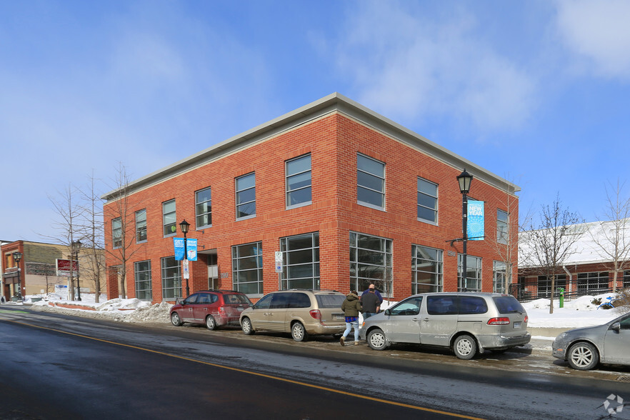 Primary Photo Of 290 King St E, Kitchener Coworking Space