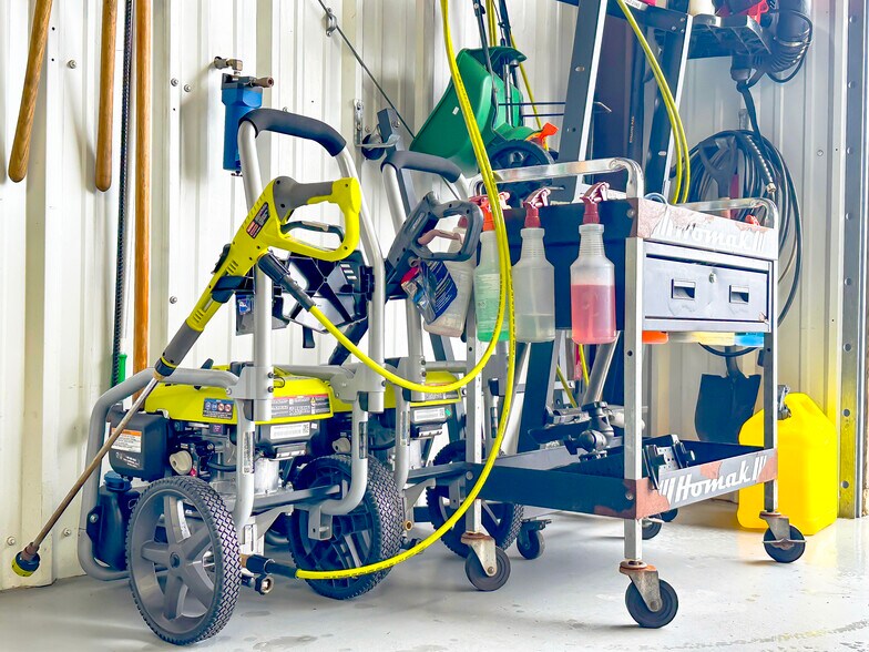 More Photos Of 875 N Cocoa Blvd, Cocoa Auto Dealership For Sale