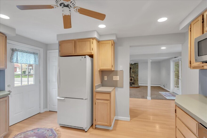 More Photos Of 47-49 Furnace ave, Wanaque Flex For Sale
