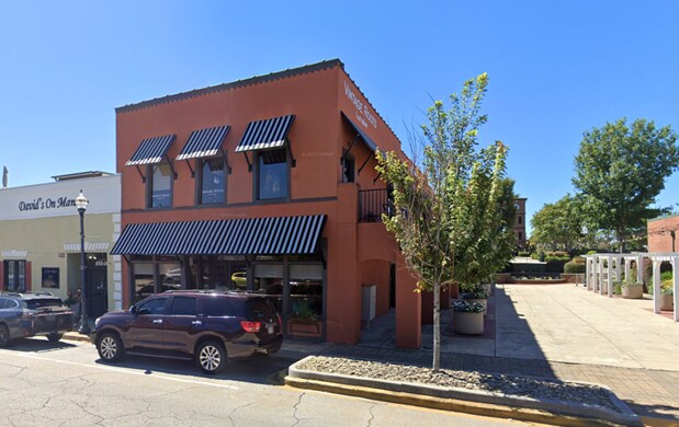 More Photos Of 118 S Pendleton St, Easley Freestanding For Lease