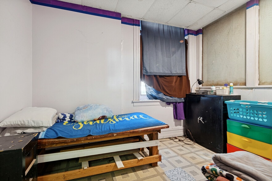 More Photos Of 114 Baronne St, New Orleans General Retail For Sale