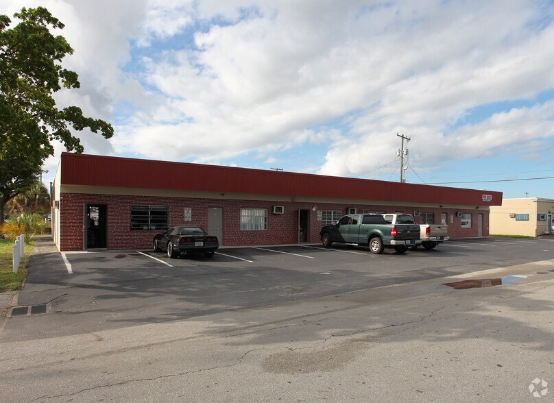 Primary Photo Of 872-892 NE 42nd St, Fort Lauderdale Light Manufacturing For Sale