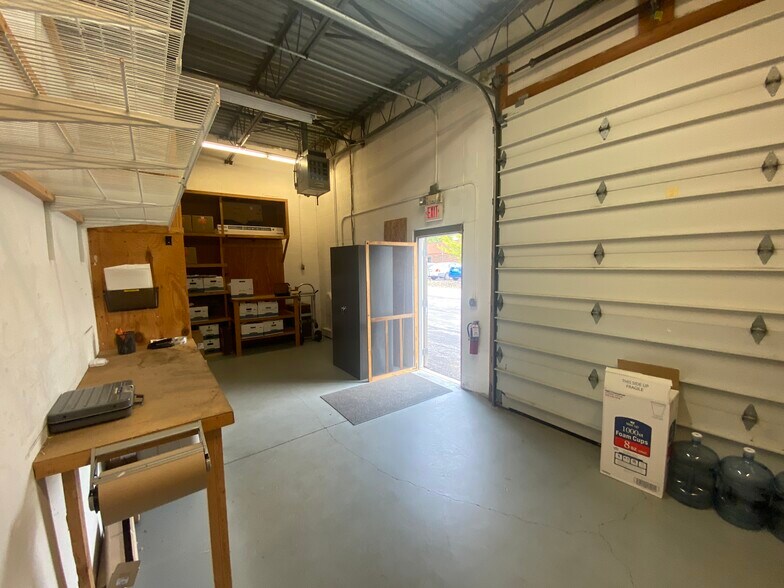 More Photos Of 2248 E Enterprise Pky, Twinsburg Flex For Sale