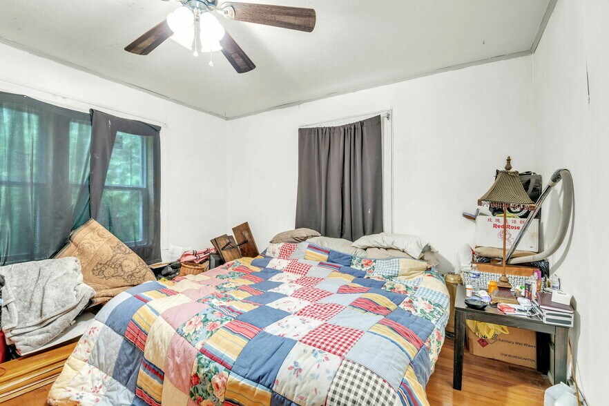 More Photos Of 929 N Roane St, Harriman Apartments For Sale