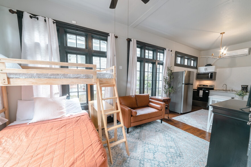 More Photos Of 207 Michigan Ave, Mobile Multifamily For Sale