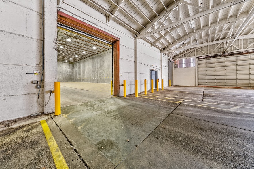 More Photos Of 661 S Fir St, Medford Refrigeration Cold Storage For Lease
