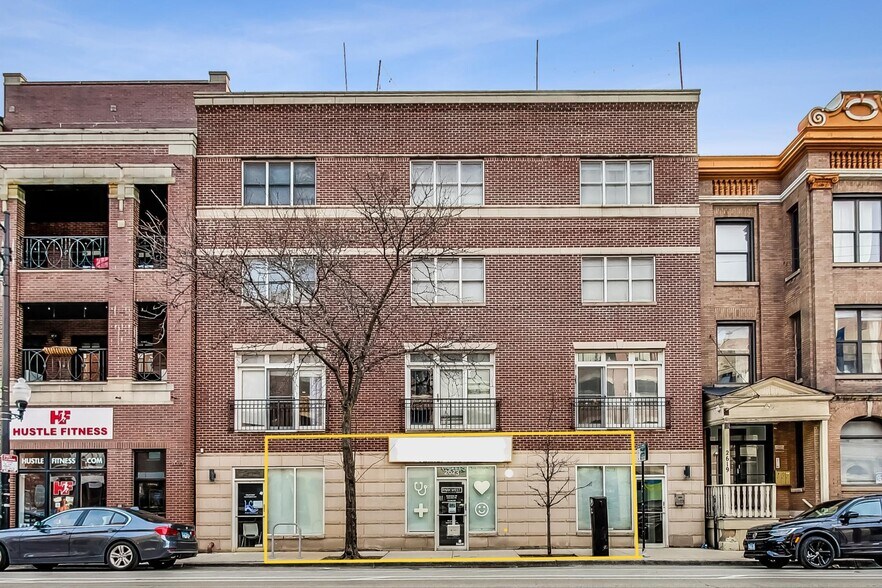 Primary Photo Of 2623 N Halsted St, Chicago Medical For Sale