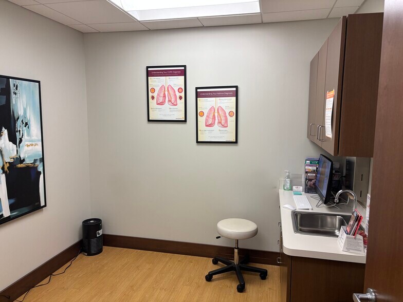 More Photos Of 24430 Stone Springs Blvd, Dulles Town Center Medical For Sale