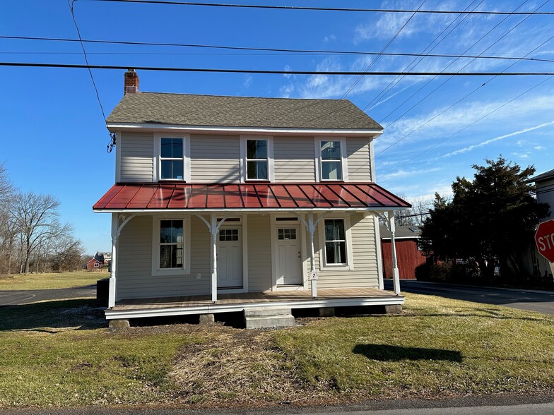 Primary Photo Of 2 Dark Hollow Rd, Pipersville Medical For Lease